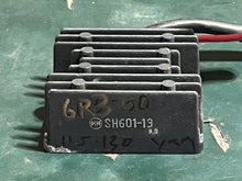 Lade das Bild in den Galerie-Viewer, 115 130 hp Yamaha VOLTAGE regulator rectifier 6R3-10 6R3-81960-00-00 two stroke some compatibility 115-225 1990-2007
