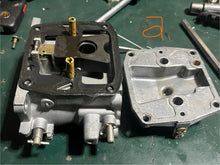 Load image into Gallery viewer, 150 hp Johnson Evinrude CARBURETOR SET 0389990 389991 389992 Two Stroke 1979 body# 324955, LINK PIN THROTTLE ARM 0387378, LINK PIN ASSY 0387379, CHOKE LINK 0316073
