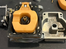 Lade das Bild in den Galerie-Viewer, 115 hp Mercury WME 11 CARBURETOR SET 3301-9532A12 9532A13 9532A14 9532A15 two stroke 4 Cylinder 1988-1993 3301-9532

