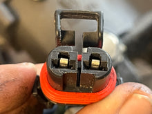Load image into Gallery viewer, 115 hp Evinrude e-Tec POWER TRIM &amp; TILT ASSY 5005114 ptt Two Stroke 2015
