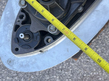 Cargar imagen en el visor de la galería, BF 225 200 hp Honda 20" LOWER UNIT 06411-ZY3-060ZA COARSE SPLINED SHIFTER gear case assy Four Stroke 2002-2005
