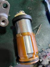 Load image into Gallery viewer, BF 135 150 hp Honda VST Vapor Separator Tank with Pump TESTED 2004+ VST 16730-ZY6-023 -033 -043 -063 - 16017-ZY6-023 FUEL PUMP MSDS 2004-up Four Stroke outboard
