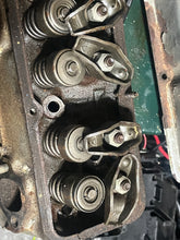 Load image into Gallery viewer, sold ebay aug2025——5.0 5.7 Liter OMC 1989 cylinder head #1 3853852 985431 Valve Cover 0986748 volvo
