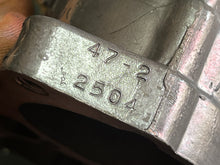 Load image into Gallery viewer, 225 200 hp Mercury CARBURETOR SET WM-47 3311-818639A12 818639A13 818639A14 two stroke 3.0 liter CLEAN - NEED NEW BOWL GASKETS
