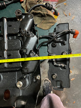 Load image into Gallery viewer, 150 175 hp Yamaha IGNITION COIL  68F-82310-01-00 BRACKET 68F-82316-00-00 two stroke HPDI 2004-2014 some 200 hp
