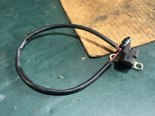 Load image into Gallery viewer, DF 90 hp Suzuki IGNITION TIMING Coil32160-87J10 2004-17 four stroke 32160-87L00 80-300 hp
