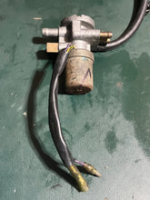 Cargar imagen en el visor de la galería, 175 210 hp Mercury XR2 cold start CHOKE SOLENOID 831995 Two Stroke Sportjet
