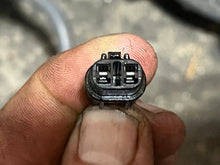 Lade das Bild in den Galerie-Viewer, DF 175 hp Suzuki IGNITION TIMING COIL 32160-88L00 four stroke 2005-2021 some compatibility 40 - 300 hp
