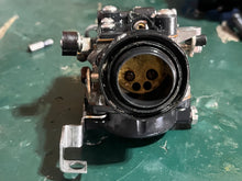 Load image into Gallery viewer, 25 35 HP OMC Johnson Evinrude CARBURETOR SET two stroke 3 cylinder 1996-2001 0438272 438272 0438273 438273 436351 0436351
