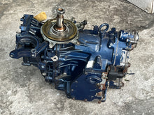 Cargar imagen en el visor de la galería, 70 hp Tohatsu Nissan POWERHEAD CYLINDER &amp; CRANK CASE ASSEMBLY 360011001 two stroke two cylinder 1986-2002
