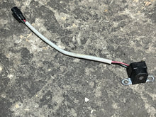 Lade das Bild in den Galerie-Viewer, DF 175 hp Suzuki IGNITION TIMING COIL 32160-88L00 four stroke 2005-2021 some compatibility 40 - 300 hp
