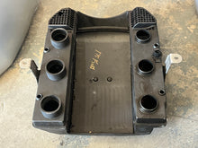 Lade das Bild in den Galerie-Viewer, 175 150 135 115 hp Ficht Evinrude AIR SILENCER 5005369 SENSOR, AIR TEMPERATURE SENSOR 3010673 two stroke 2002-2006

