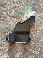 Cargar imagen en el visor de la galería, f 115 hp Yamaha RELAY HOLDER 6EK-81952-00-00 COVER 6EK-81942-00-00 ELECTRICAL CASE 60V-85544-00-00 four stroke 2914-2018
