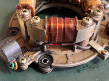 Lade das Bild in den Galerie-Viewer, DT 150 hp Suzuki STATOR ASSY pulser 32101-87D00 32101-87D20 two stroke CARBURETED 1987-1993 some 175 200 225 hp

