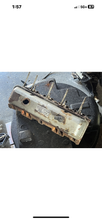 Load image into Gallery viewer, sold ebay aug2025——5.0 5.7 Liter OMC 1989 cylinder head #1 3853852 985431 Valve Cover 0986748 volvo
