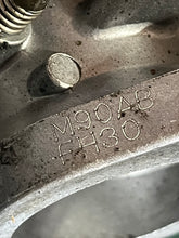 Load image into Gallery viewer, 90 hp Tohatsu CARBURETOR SET 3L9032000 9032070 9032100 TWO STROKE 1996-2002 90AB
