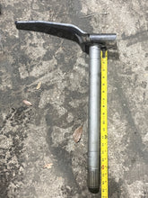 Charger l'image dans la galerie, 115 130 150 175 200 225 hp Yamaha LONG 20” STEERING BRACKET ARM 6E5-42510-03-EK Two Stroke 1987-1993

