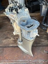 Load image into Gallery viewer, BF 20 15 hp Honda  EXTENSION CASE 40201-ZW9-C10ZA SWIVEL 50201-ZY1-613ZA OIL CASE 11321-ZY1-425ZA four stroke 2003-up for power tilt motors - some compatibility 8 &amp; 9.9 hp

