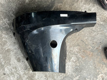 Cargar imagen en el visor de la galería, DF 25 hp Suzuki starboard right side cover 61811-95j  61810-95J01-0EP Twin V 2006 -2009
