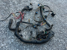 Load image into Gallery viewer, 250 hp Mercury EFI ENGINE HARNESS 825763A5 IGNITION HARNESS 825433A11 two stroke 1995 some compatibility 225 300 hp - for 4-pin ignition coils
