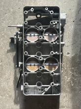 Lade das Bild in den Galerie-Viewer, 250 225 hp Mercury THROTTLE BODY 827693T4 Two Stroke EFI 1994-1998
