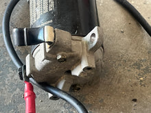Lade das Bild in den Galerie-Viewer, 175 150 135 115 hp Ficht Evinrude STARTER MOTOR 0586287 two stroke 2000-2005 compatibility with some other hps
