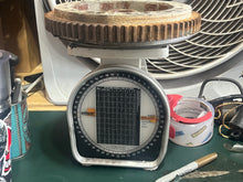 Lade das Bild in den Galerie-Viewer, 70 75 hp Johnson Evinrude 0581994 0581995 0583222 581111 Flywheel two stroke 3 cylinder 1978 OEM 0581545 0582166 0582451 0582640 0582899 0583222
