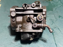 Lade das Bild in den Galerie-Viewer, REBUILDABLE - BF 75 90 Honda carburetor for rebuild NLA 16101-ZW0-L41 OEM
