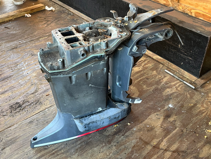 150 175 200 hp Yamaha 20” MIDSECTION hpdi SWIVEL 64E-43311-10-8D UPPER CASING 6E5-45111-02-8D  STEERING BRACKET 68F-42510-A0-8D EXHAUST 6G5-41137-11-94 two stroke 2000-up