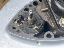 Cargar imagen en el visor de la galería, BF 250 225 hp Honda GEAR CASE ASSY 20” lower unit Standard Rotation four stroke 2007-up
