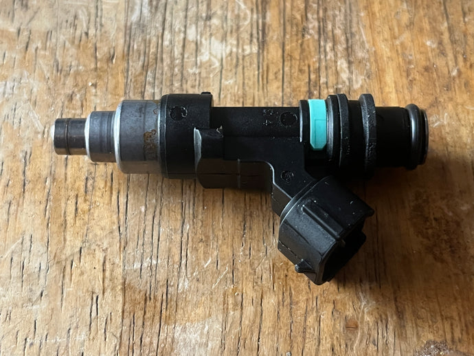 DF 115 100 90 hp Suzuki FUEL INJECTOR 15710-82K50 Four Stroke some 140 80 75 70 hp