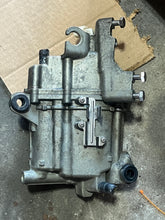 Load image into Gallery viewer, DF 225 250 200 hp Suzuki VST FUEL PUMP ASSY 15600-93J00 four stroke 2004-2011 TESTED
