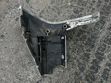 Lade das Bild in den Galerie-Viewer, LOCAL PICK UP: 200 - 300 hp Evinrude E-tec LOWER SIDE COVER SET 25” 5005932 0350875 5005206 0350881 Two Stroke
