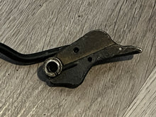 Load image into Gallery viewer, 135 150 175 200 hp Mercury THROTTLE LEVER 41022 41095T 410952 CONTROL ROD 814929 CAM 815539T two stroke 1992-1996
