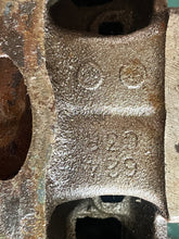 Load image into Gallery viewer, sold ebay aug2025——5.0 5.7 Liter OMC 1989 cylinder head #2 3853852 985431 Valve Cover 0986748 volvo
