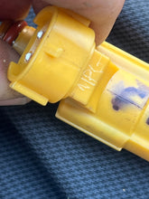Lade das Bild in den Galerie-Viewer, sold local may2025——f 150 hp Yamaha FUEL INJECTOR orange 63P-13761-00-00 CDH275 four stroke 2004-2010 cleaned
