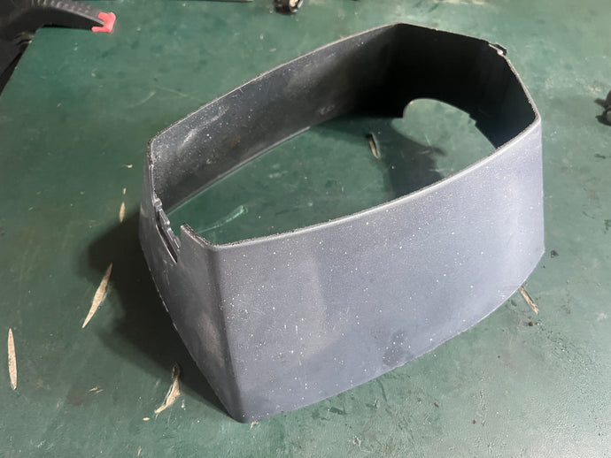 50 40 hp Yamaha bottom cowling APRON 63D-42741-00-4D 1995-2006