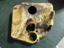 Load image into Gallery viewer, 35 25 hp Johnson Evinrude AIRBOX intake 387857 Two Stroke 1976-1977 omc
