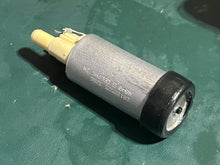 Cargar imagen en el visor de la galería, 30 25 15 hp Evinrude e-tec VST FUEL PUMP 5007896 5006492 two stroke 2017 AA AB AF 2010-up
