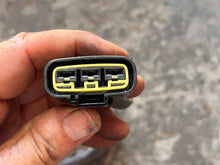 Lade das Bild in den Galerie-Viewer, f 115 hp Yamaha STATOR 6EK-81410-00-00 four stroke 2014-2025 some 130 hp compatibility
