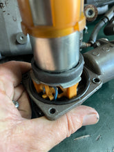 Load image into Gallery viewer, BF 135 150 hp Honda VST Vapor Separator Tank with Pump TESTED 2004+ VST 16730-ZY6-023 -033 -043 -063 - 16017-ZY6-023 FUEL PUMP MSDS 2004-up Four Stroke outboard
