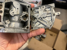 Cargar imagen en el visor de la galería, 50 Yamaha CARBURETOR 1 top 62X-14301-10-00 two stroke 2004-2009 BODY
