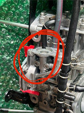 Lade das Bild in den Galerie-Viewer, sold ebay dec2024——90 hp Yamaha CARBURETOR SET 2004-2009 Two Stroke 6H1-14301-30-00 6H1-14302-30-00 6H1-14303-30-00
