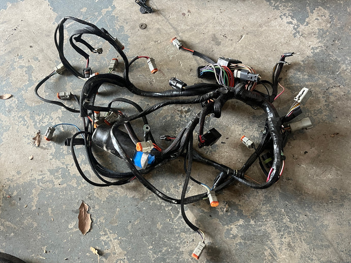 175 150 135 hp Ficht Evinrude ENGINE HARNESS wiring 0586717 two stroke 2002-2006
