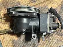 Cargar imagen en el visor de la galería, 150 135 115 hp Mercury 831998A14 AIR COMPRESSOR ASSY with 8328231 PULLEY dfi optimax two stroke
