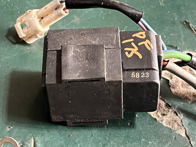 DF 175 hp Suzuki PTT TRIM RELAY 38410-93J11 38410-93J12 four stroke 2006-2008 some compatibility 150 200 225 250 300 hp