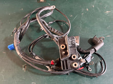 Load image into Gallery viewer, f 350 300 hp Yamaha 6AW-8259M-00-00 WIRE HARNESS ASSY 2, 6AW-81925-01-00 TERMINAL four stroke 2007-19
