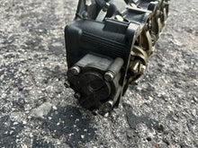 Lade das Bild in den Galerie-Viewer, f 60 50 hp Yamaha CYLINDER HEAD 6C5-11111-20-9S 6c5-00 four stroke 2013-2025
