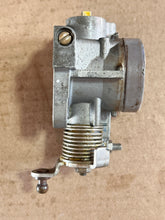 Charger l'image dans la galerie, DF 30 25 cv Suzuki CORPS DE PAPILLON 13300-94L00 quatre temps 2015-2024
