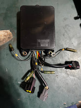 Load image into Gallery viewer, 115 130 hp Yamaha cdi unit CU2481 6N7-85540-00-00 two stroke 1990-1996
